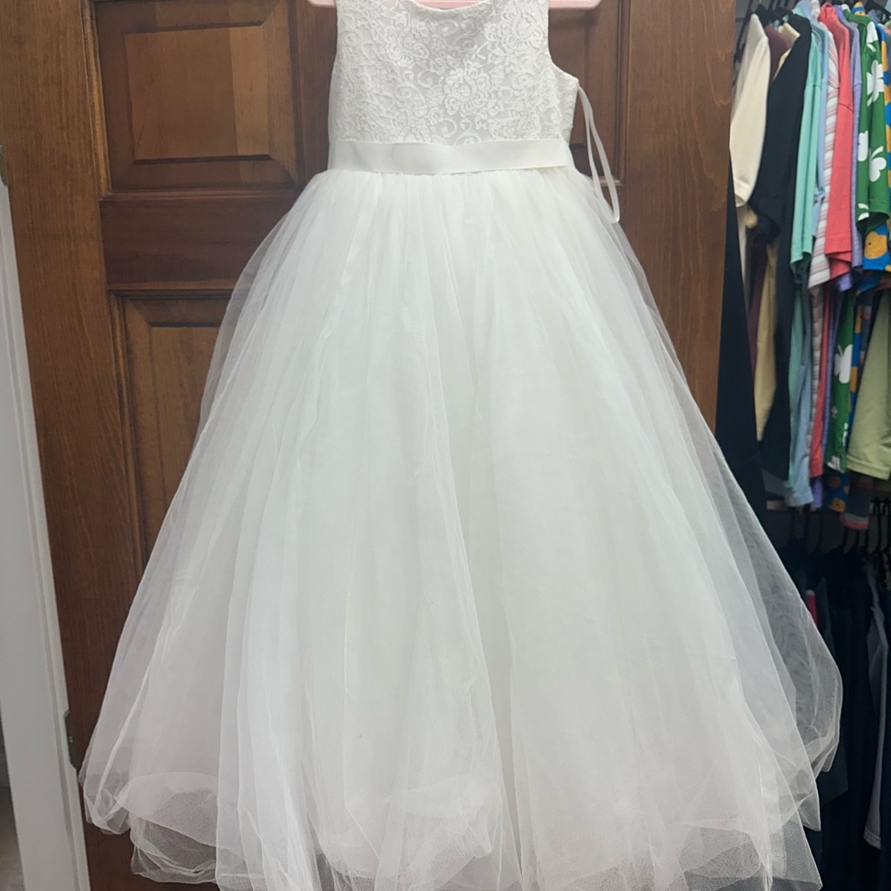 Elegant White Lace Kids Dress